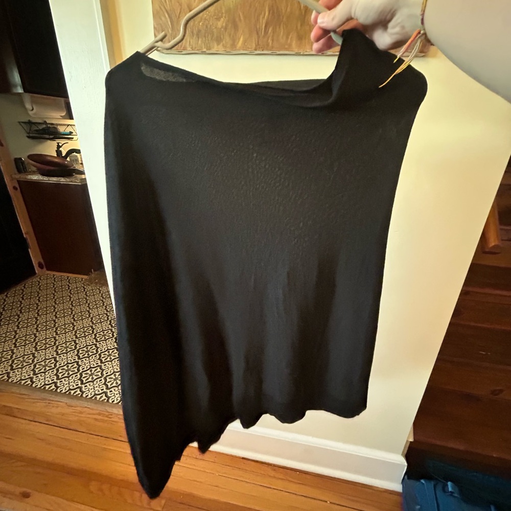 lululemon athletica Black Poncho